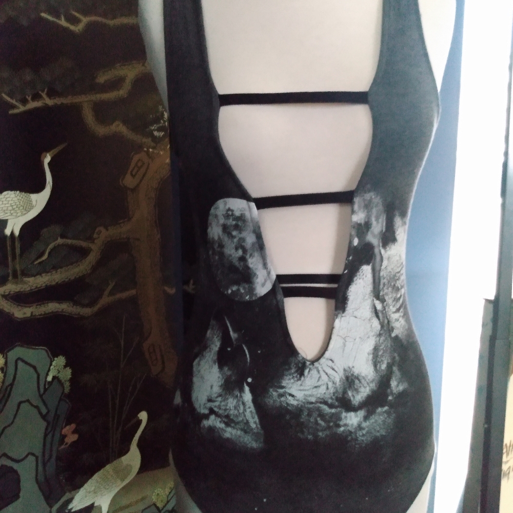 CLAS-SIC bodysuit - Picture 8 of 13